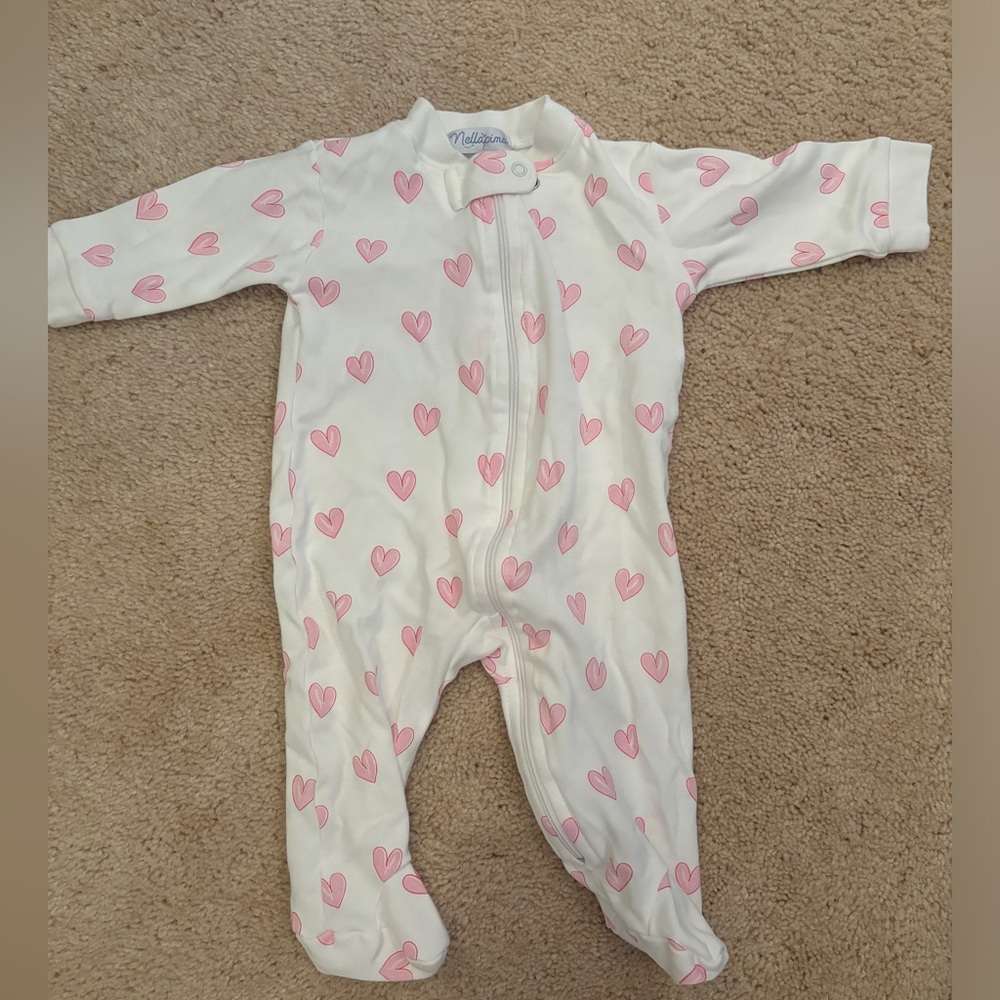Heart onsie 0-3